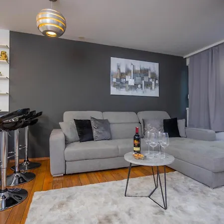 Apartman Lastavica 公寓 斯普利特