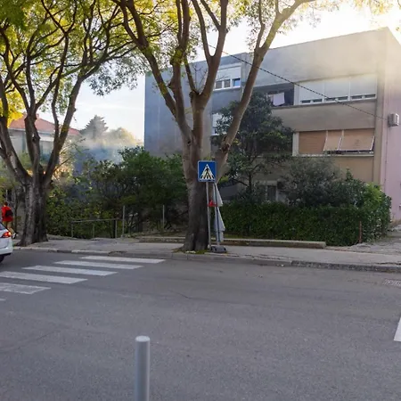 Apartman Lastavica 公寓